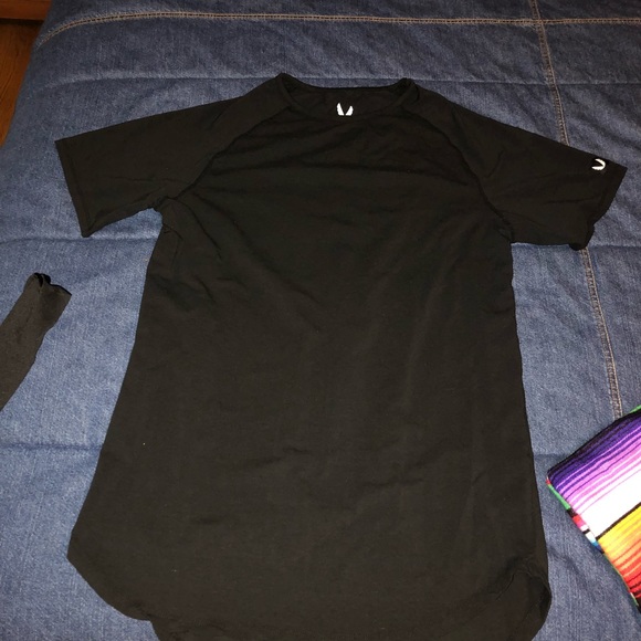 Aesthetic Revolution Core Established T - SMALL - Picture 2 of 6